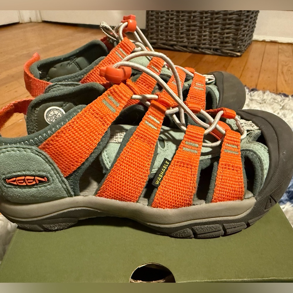 Preowned Kids Keen Sandals